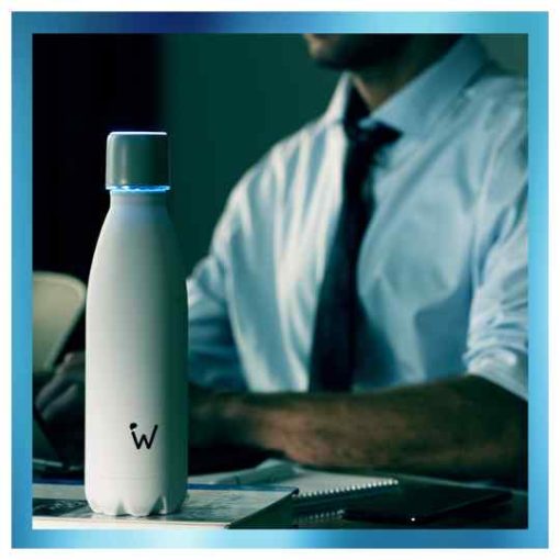הבקבוק החכם עם שמתזכר לשתות WATER IO , לשתית מים מוגברת